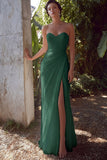 Robe de dîner de répétition sans bretelles blanches froncées