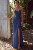 Robe de dîner de répétition sans bretelles blanches froncées