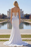 Robe longue de bal de promo en satin satin à piges blancs
