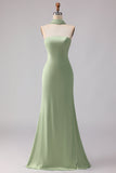 Robe longue de demoiselle d’honneur en satin satin en saute bustier sans bretelles avec un foulard