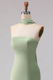 Robe longue de demoiselle d’honneur en satin satin en saute bustier sans bretelles avec un foulard