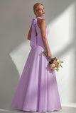 Robe longue de demoiselle d’honneur en ligne lilas découpée en chiffon A