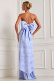 Robe longue jacquard en satin à onglés floraux sans bretelles bleu clair avec un grand nœud dans le dos