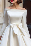 Robe de mariée blanche A Line à épaules décalées manches longues