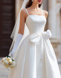 Robe de mariée longue blanche à bretelles fines avec nœud détachable