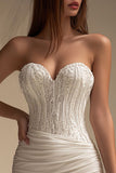 Robe de mariée courte ivoire bustier plissé à décolleté cœur