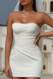 Robe de mariée courte moulante blanche sans anneaux et froncées
