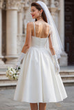 Robe de mariée Midi blanche à bretelles fines avec nœud