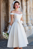 Corset blanc épaule dénudée Une robe de mariée Midi Line avec nœuds