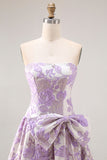 Robe de bal longue en brocart Jacquard en lilas bretellée, sans bustiers, avec nœud d’ours