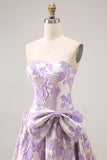 Robe de bal longue en brocart Jacquard en lilas bretellée, sans bustiers, avec nœud d’ours