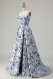 Robe de bal longue de promo à motif de fleurs bleues sans bretelles en ligne A