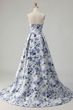 Robe de bal longue de promo à motif de fleurs bleues sans bretelles en ligne A