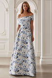 Robe de la mère de la mariée fleur bleue décollée sur l’épaule, ligne en A