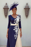 Robe midi midi marme de la mariée à col en V bleu marine avec des appliqués
