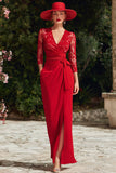 Robe rouge longue à col en V appliquée pour la mère de la mariée avec fente