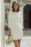 Robe de mariée courte à col bateau bodycon en ivoire avec boutons