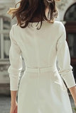 Robe de mariée courte à col bateau bodycon en ivoire avec boutons