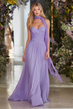 Robe longue de bal à fronçages lilas A avec serpentin