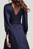 Robe formelle en satin marine à manches longues à manches longues froncées