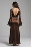 Robe formelle en satin café à col en V long avec fourreau et fente