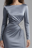 Robe formelle à manches longues en satin bleu poussiéreux avec des strass