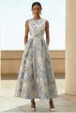 Robe longue bleu poussiéreux ligne A en jacquard fleuri avec poches