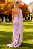 Écharpe à col violet clair sur une épaule sirène longue robe formelle