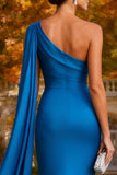 Robe formelle de sirène longue sur une épaule bleu royal avec serpentin latéral