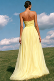 Robe de bal de promo longue organza jaune clair sans bretelle jaune clair