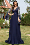 Robe marine à paillettes en V à col long plissé en mère de la mariée
