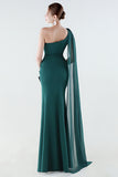 Robe formelle noire sirène à une épaule avec serpentin