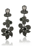 Boucles d’oreilles tombantes en forme de fleur noire scintillantes avec des strass