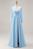Robe d’invité de mariage bleu ciel à manches longues à manches froncées et fente
