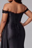 Robe de soirée longue noire grande taille, coupe sirène, à épaules dénudées, appliqués à paillettes, froncée, en satin et avec fente
