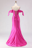 Robe de bal longue de bal en forme de sirène fuchsia à épaules dénudées, corset perlé et fendue
