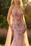 Sweetheart Blush sirène de bal longue robe de promo brodée avec écharpe au col