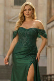 Robe longue de bal de bal en sirènes vert foncé vert foncé grande taille à paillettes avec fente