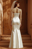 Robe longue de mariée en satin à bretelles blanches