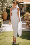Robe de mariée blanche à fourreau en dentelle à une épaule