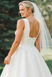 Robe de mariée en satin midi à col bateau blanc A Line