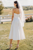 Robe de mariée Midi blanche en dentelle sans bretelles