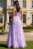 Robe de bal longue à bretelles fines florales lilas avec des fleurs 3D