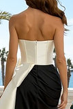 Robe formelle sans bretelles noire et blanche avec nœud