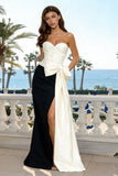Robe formelle sirène noire et blanche à fronçages sans bustier