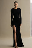 Robe formelle noire à col rond à manches longues avec fente