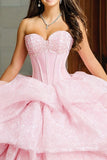 Robe de quinceañera corset sans bretelles scintillante à volants