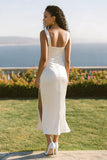 Robe de fiançailles blanche à longues bretelles épaisses, fourreau jusqu’à la cheville