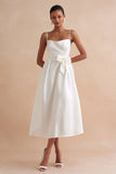 Robe de fiançailles blanche à bretelles fines avec nœud