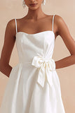 Robe de fiançailles blanche à bretelles fines avec nœud